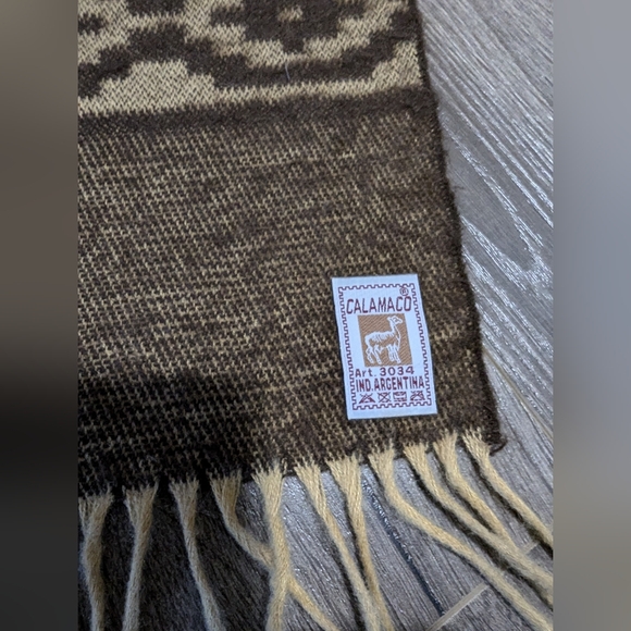 - Calamaco Argentina Alpaca wool scarf , Shaw or wrap. Aztec patter… - Picture 5 of 5